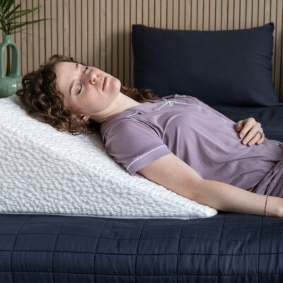 Easy Breather Wedge Pillow