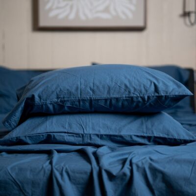 Alternative view of Crinkle Percale Organic Cotton Pillowcase Set