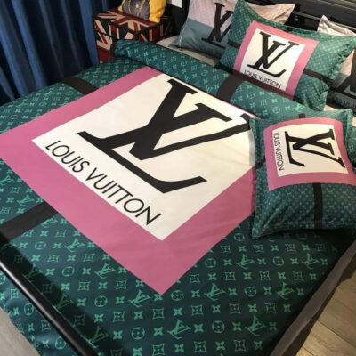 Best Louis Vuitton Pink and Green Monogram Bedding Set