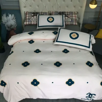 Chanel Flower White Printed Bedding Sets Quilt Sets Duvet Cover Luxury Brand Bedding Decor Bedroom Sets Best Luxury Bedding Sets