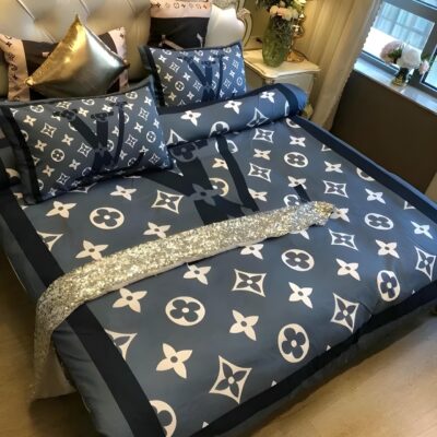 Louis Vuitton Bedding Set - TB507