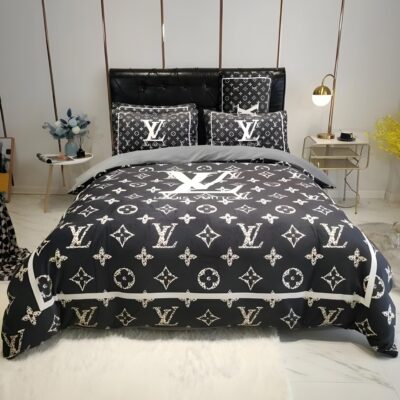 Louis Vuitton Bedding Set - TB515
