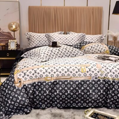 Louis Vuitton Bedding Set - TB516