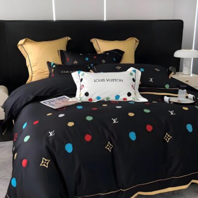 Louis Vuitton Bedding Set - TB576