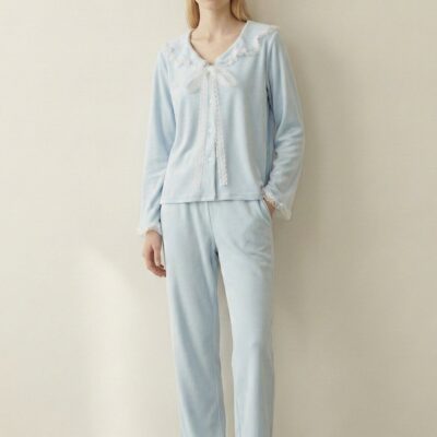 Alternative view of Rosy Velvet Coquette Lace Pajama Set / Blue