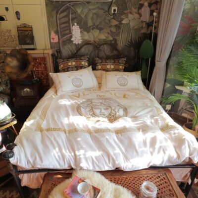 Versace Logo Type 3563 Bedding Sets Covers Blankets Bed  Duvet Luxury Ideas Premium Fashion Brand Hyperbeast Bedroom Sheets
